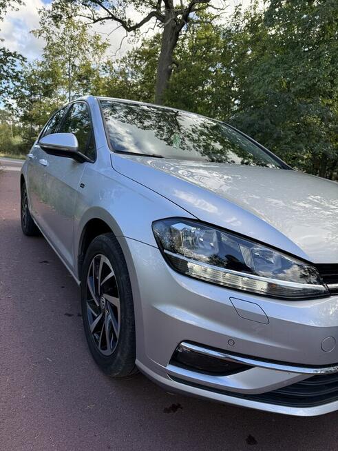 Volkswagen Golf 1.0 TSI 90 KM • 2018 • Niski przebieg 75 tys