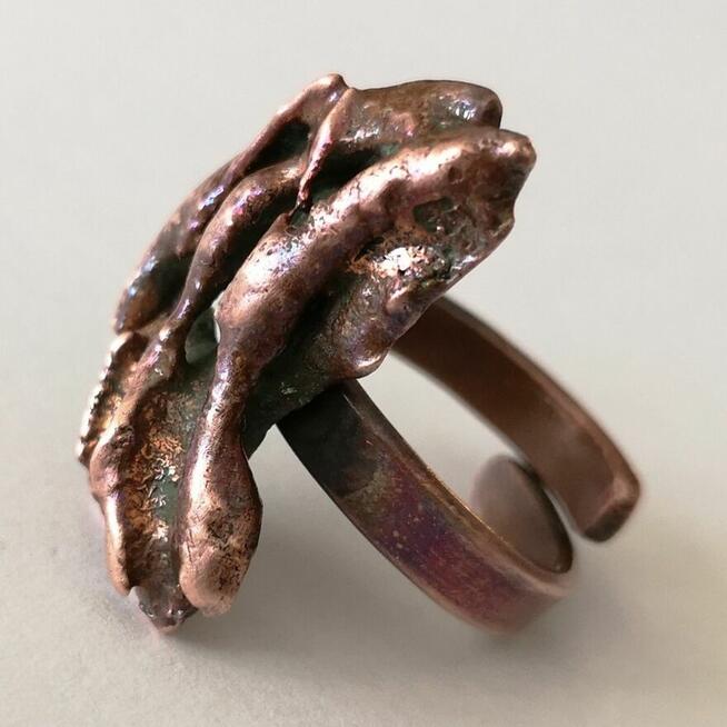 Stary artystyczny pierścionek miedziany z lat 70 - unikat.