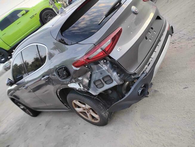 Alfa Romeo Stelvio AWD 2018 2.0 benzyna 280km