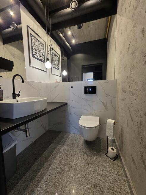 Do wynajęcia pokój biurowy z balkonem – 29,06 m²