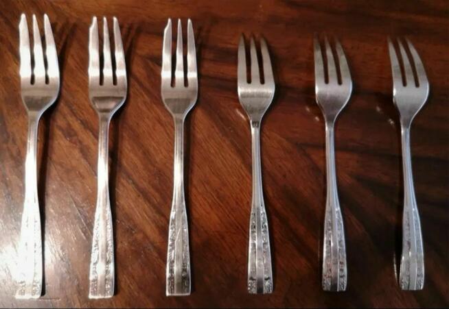 Zestaw widelczyków do ciast i łyżeczka do cukru HEFRA.