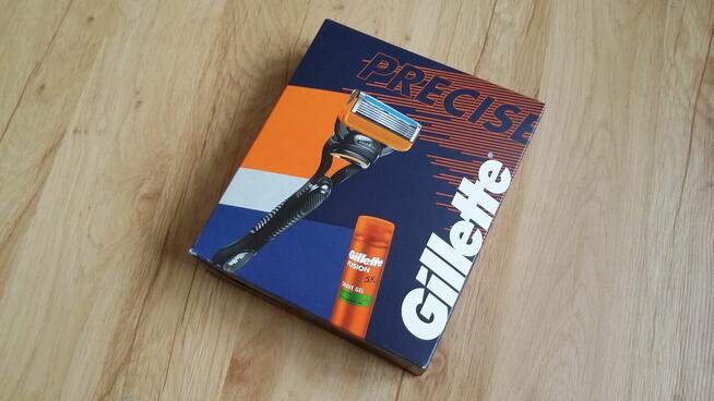 Gilette Fusion 5 zestaw do golenia. Maszynka i żel