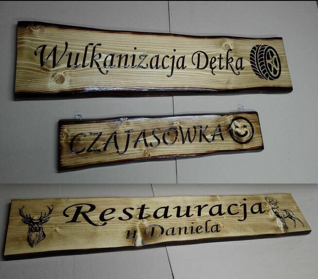 tablice informacyjne i reklamowe z drewna szyld karczma bar