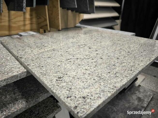 Płytki Granit New Kashmir Cream polerowany 60x60x1,5 cm