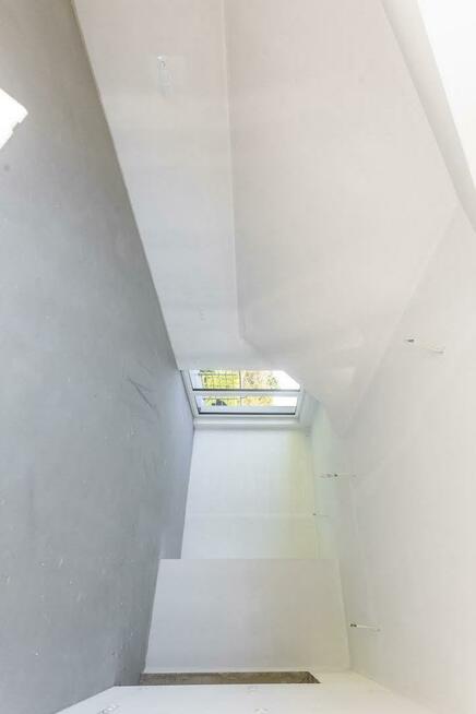 NOWOCZESNY DOM NA 12 AR DZIAŁCE