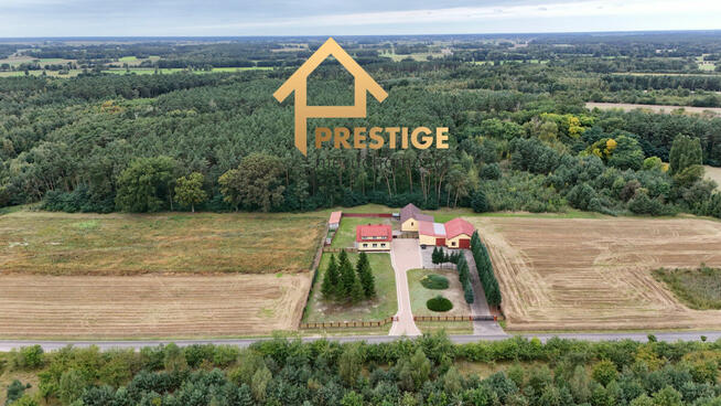 Dom + budynki gosp. pod biznes, przy lesie.