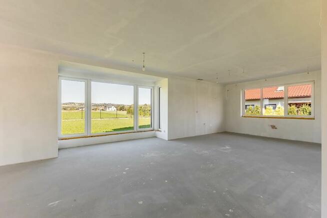 NOWOCZESNY DOM NA 12 AR DZIAŁCE