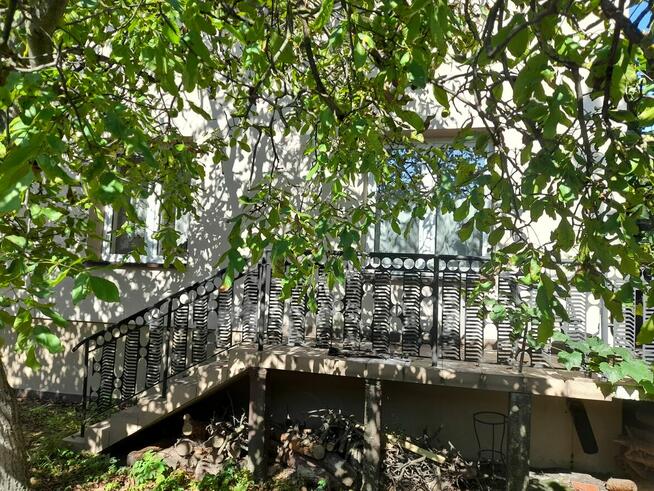 Dwa domy na jednej działce.