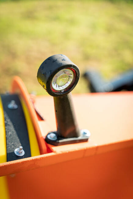 Pług śnieżny strzałkowy wzmocniony z amortyzacją - 5 pozycji