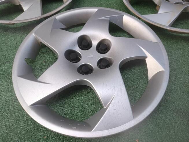 Pontiac Vibe 16 16 cali 5x100 kołpaki oryginał 22676857