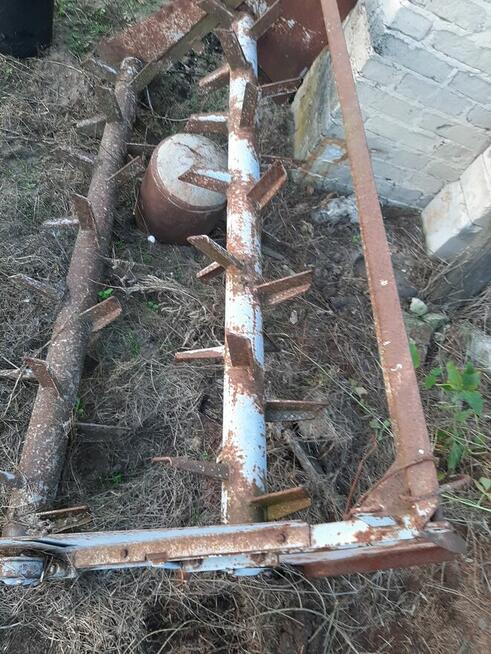 rozrzutnik obornika jednoosiowy