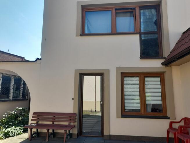 Dwa domy na jednej działce.