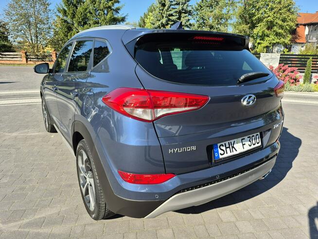 Hyundai Tucson kamera skóra navi 1.6 turbo benzyna przebieg