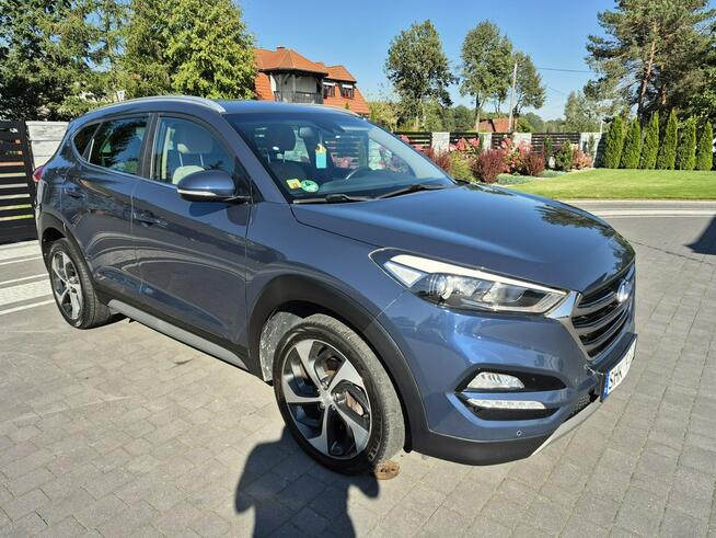 Hyundai Tucson kamera skóra navi 1.6 turbo benzyna przebieg