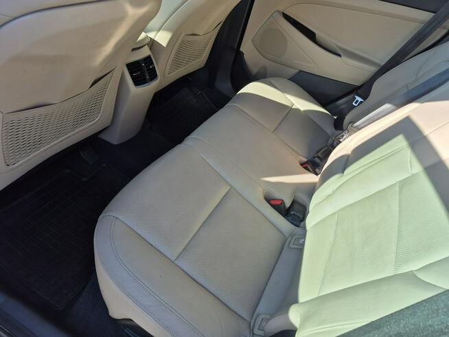 Hyundai Tucson kamera skóra navi 1.6 turbo benzyna przebieg