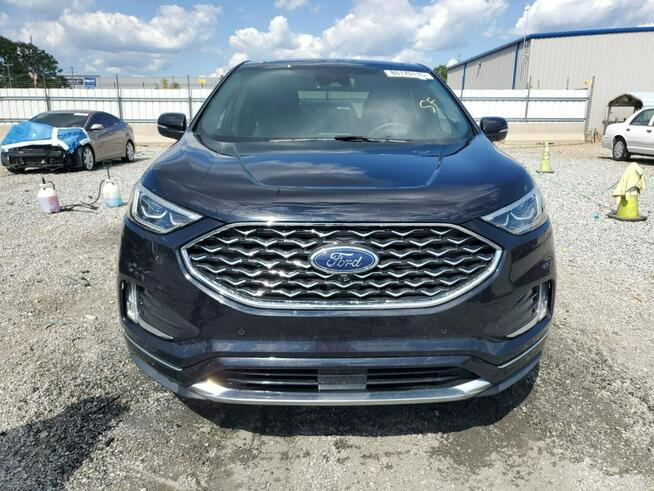 Ford Edge Titanium