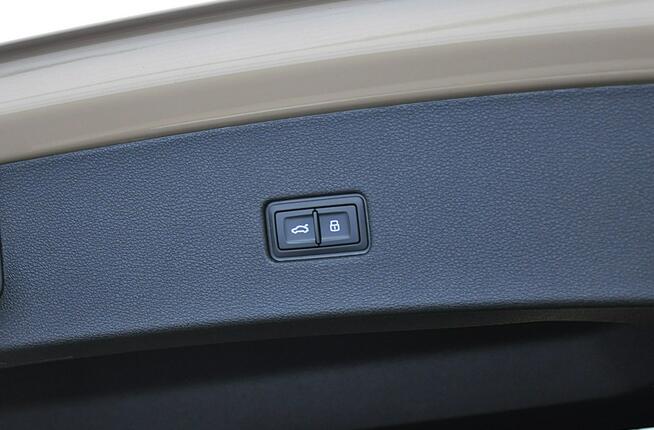 Audi Q8 50 TDI Quattro Sline B&O Virtual MatrixLed Kamery360 TempomatAC Alu22