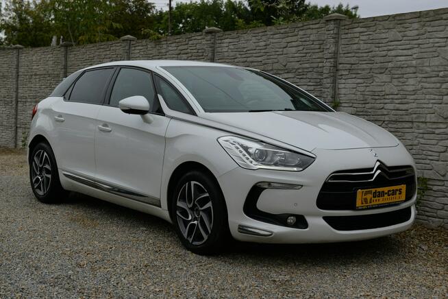 Citroen DS5 2.0 HDi 163KM LED Navi Czujniki Biała perła Nowy Rozrząd PIĘKNY