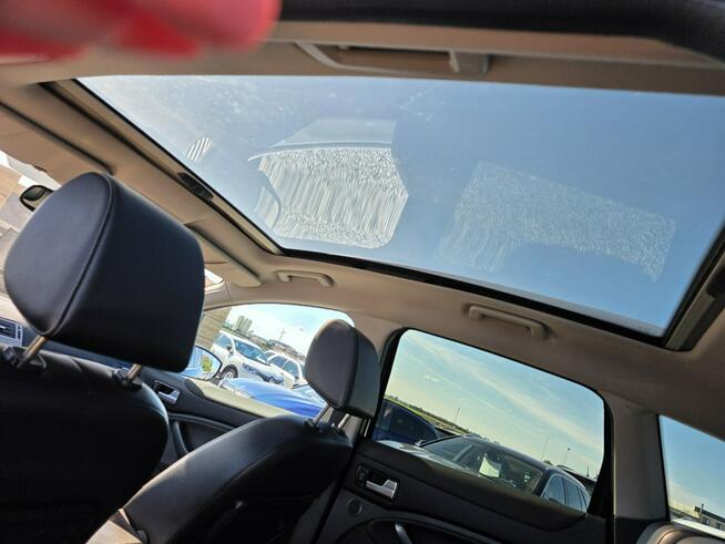 Ford Kuga 2.0 140PSKlimatronic Xenon Navi Kamera Coafania PanoramaDach Gwarancja