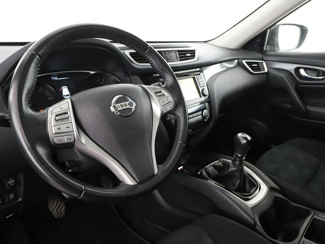 Nissan X-Trail 7os. navi klima auto kamera i czujniki parkowania panorama el. klapa