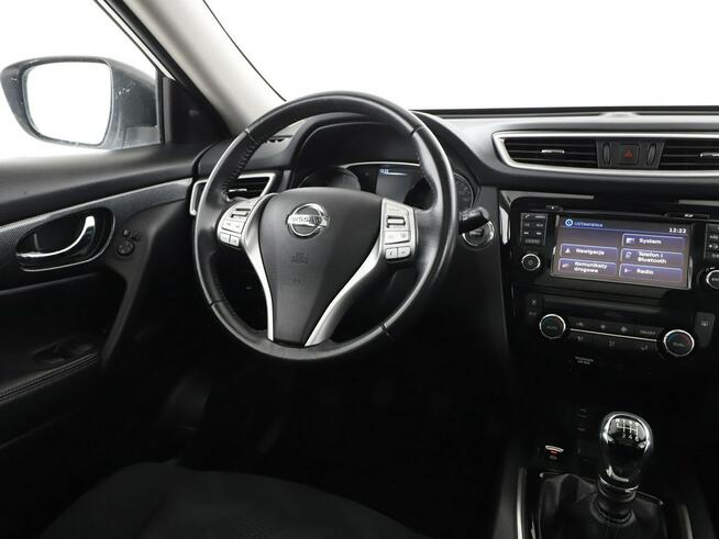 Nissan X-Trail 7os. navi klima auto kamera i czujniki parkowania panorama el. klapa