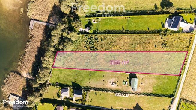Działka z linią brzegową pod budowę domu