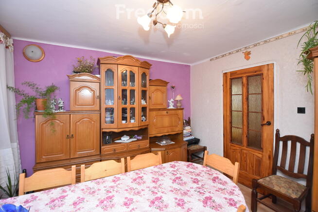 Na sprzedaż Rodzinny dom za miastem pod inwestycję