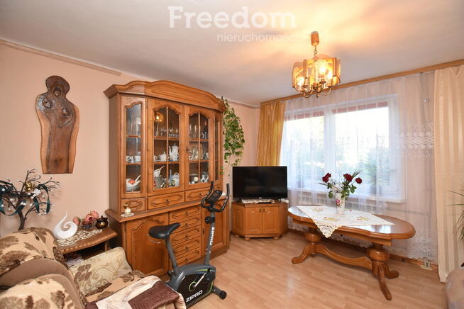 Na sprzedaż Rodzinny dom za miastem pod inwestycję