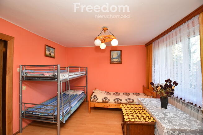 Na sprzedaż Rodzinny dom za miastem pod inwestycję