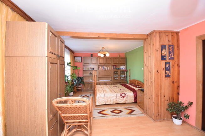 Na sprzedaż Rodzinny dom za miastem pod inwestycję