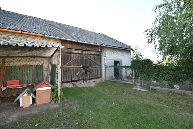 Na sprzedaż Rodzinny dom za miastem pod inwestycję