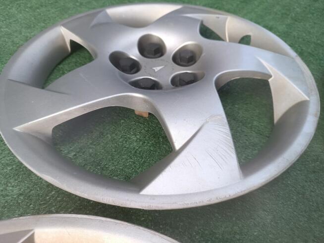 Pontiac Vibe 16 16 cali 5x100 kołpaki oryginał 22676857