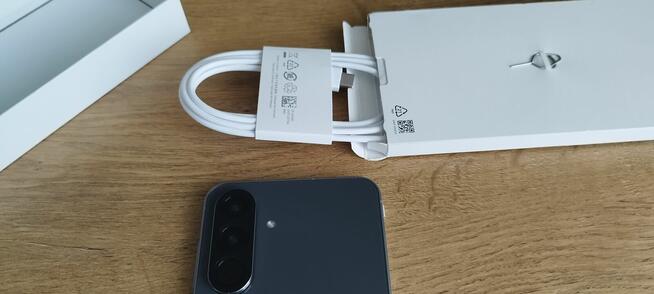 Sprzedam telefon komórkowy