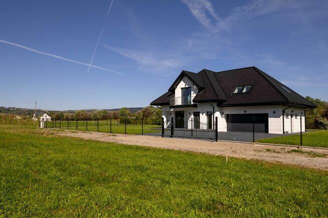 NOWOCZESNY DOM NA 12 AR DZIAŁCE