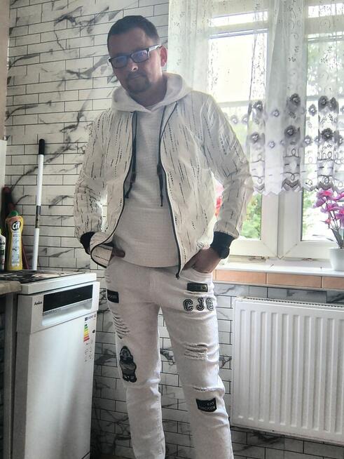 Która tutaj szuka na poważnie ?