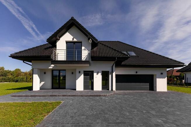 NOWOCZESNY DOM NA 12 AR DZIAŁCE