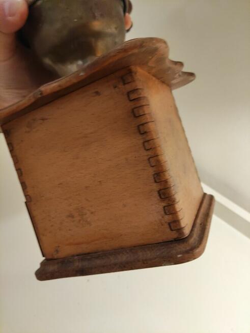 Młynek do kawy antyk