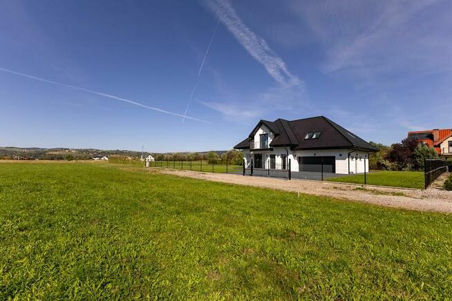 NOWOCZESNY DOM NA 12 AR DZIAŁCE