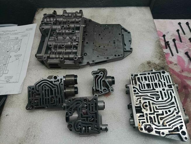 NAPRAWY, REMONTY SILNIKÓW I SKRZYŃ BIEGÓW, ELEKTRYKA