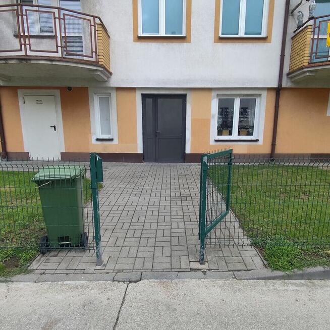 Lokal użytkowy 40m na parterze po zakładzie fryzjerskim