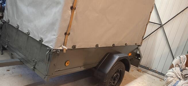 Przyczepka samochodowa