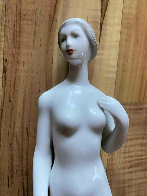 Hollohaza Węgry 1960r Akt Figurka Porcelana