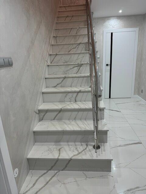 Blaty kuchenne łazienkowe, schody,parapety, kominki