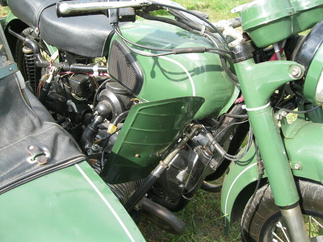 Sprzedam: Ural 650 Dniepr motocykl z wózkiem bocznym.