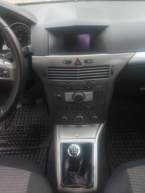 FAJNA ASTRA z roku 2006 diesel !!