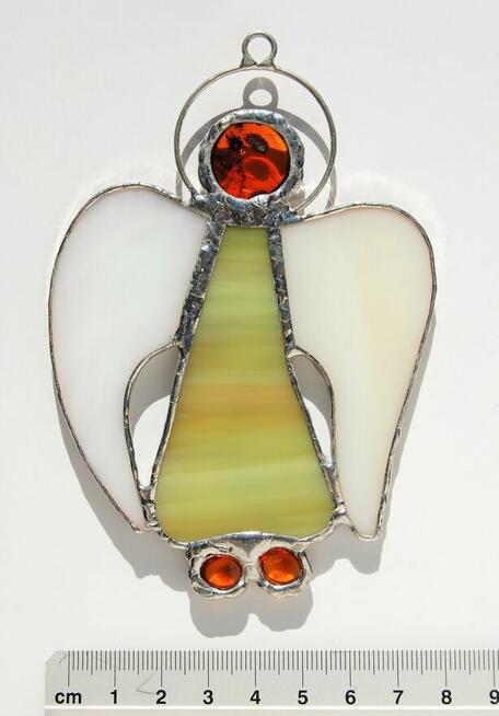 Anioł zielony, bursztyn bałtycki, witraż Tiffany, zawieszka