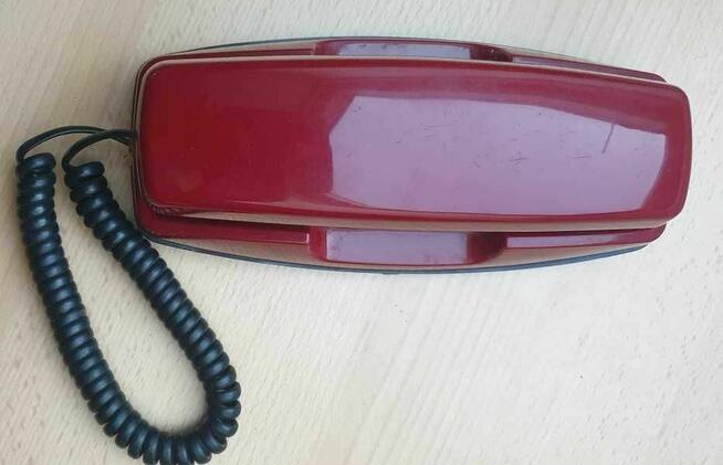 Telefon stacjonarny zabytkowy
