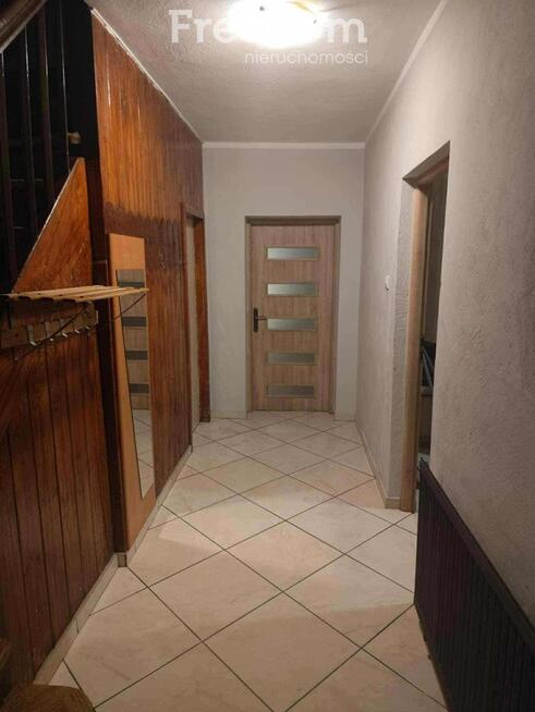 Dom wolnostojący, 5 pokoi, piwnica + bud.gospod.