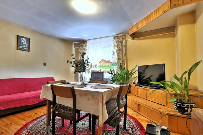 Dom Naratów gm. Niechlów,