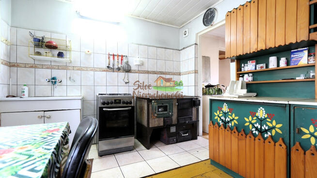 Dom Naratów gm. Niechlów,